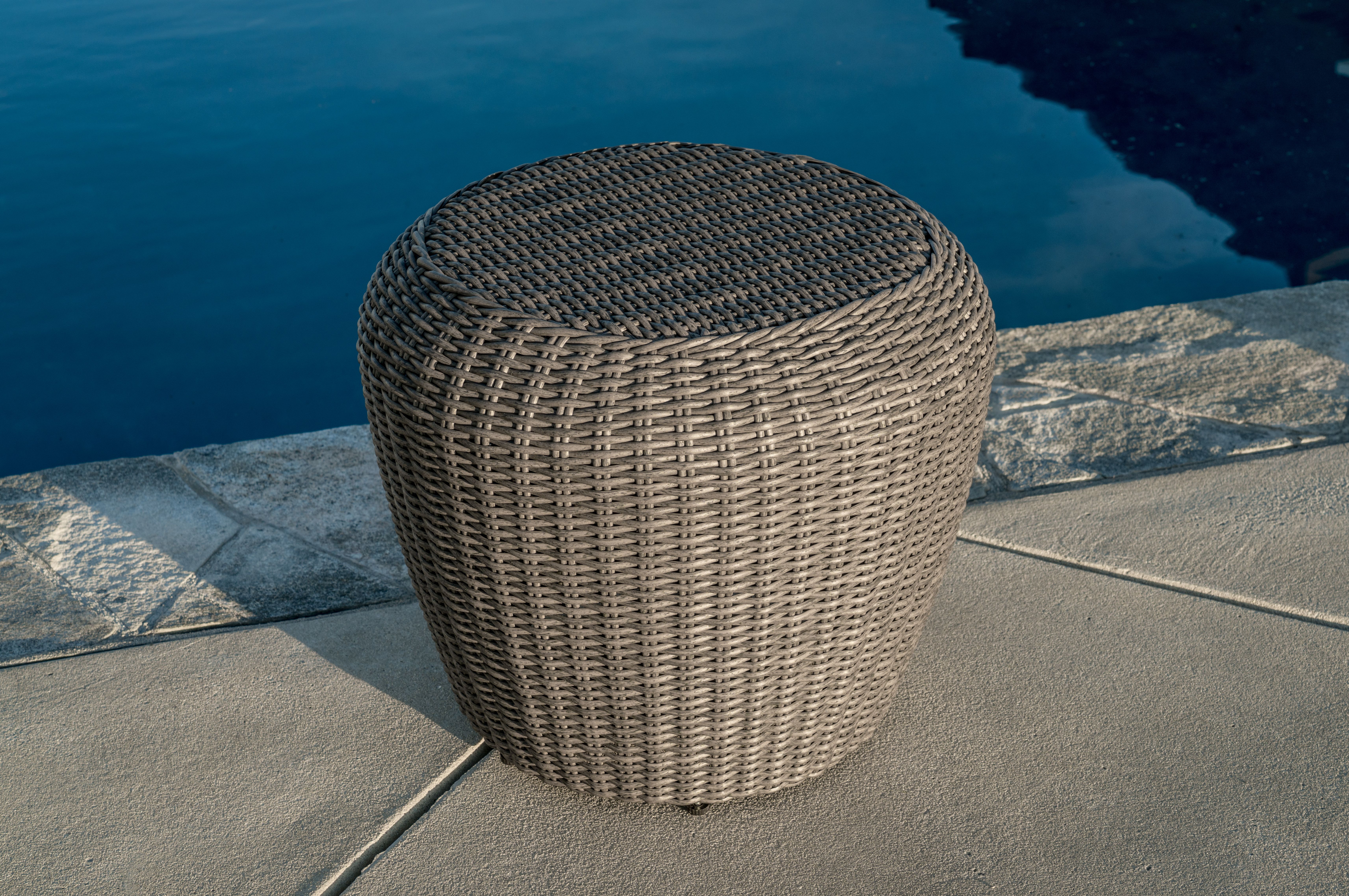 Terra Vista 3 Piece Lounge Set Super Durable Pe Wicker The Terra Vista Lounge Set Will Continue To Bring A Feeling Of Pride Every Time You Make Your Way Out Outdoor Oasis