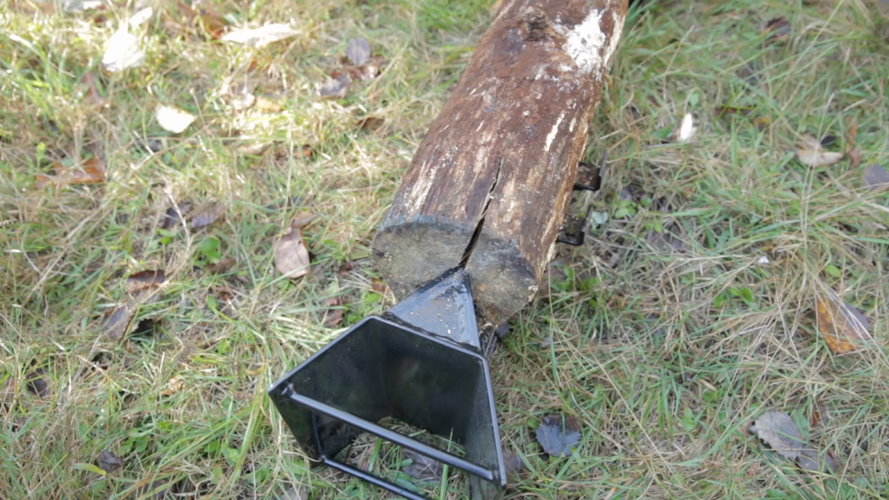 thumbnail video image 2 of Sun Joe Hydraulic Steel Beam Log Splitter, 10 Ton Capacity Firewood Tool, Green, LJ10M, 2 of 13