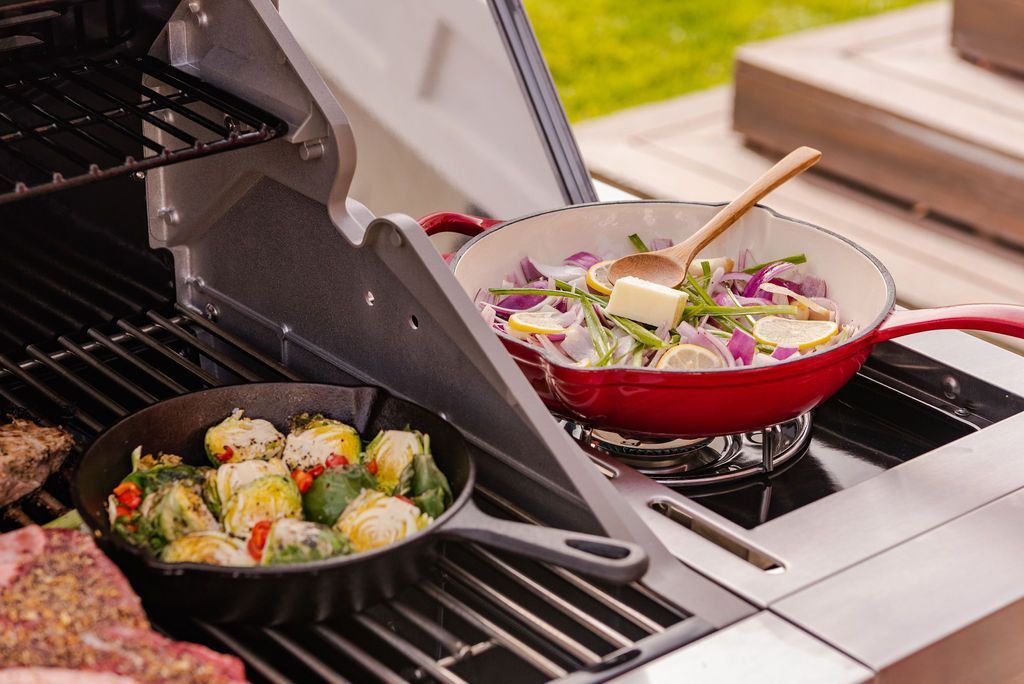 KitchenAid 4burner Gas Grill with Side Burner, Cover Included, Model