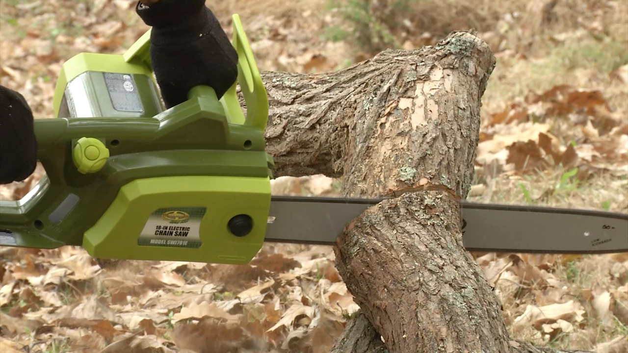 thumbnail video image 2 of Sun Joe Electric 18-inch Chainsaw, 14-Amp, 2 of 8