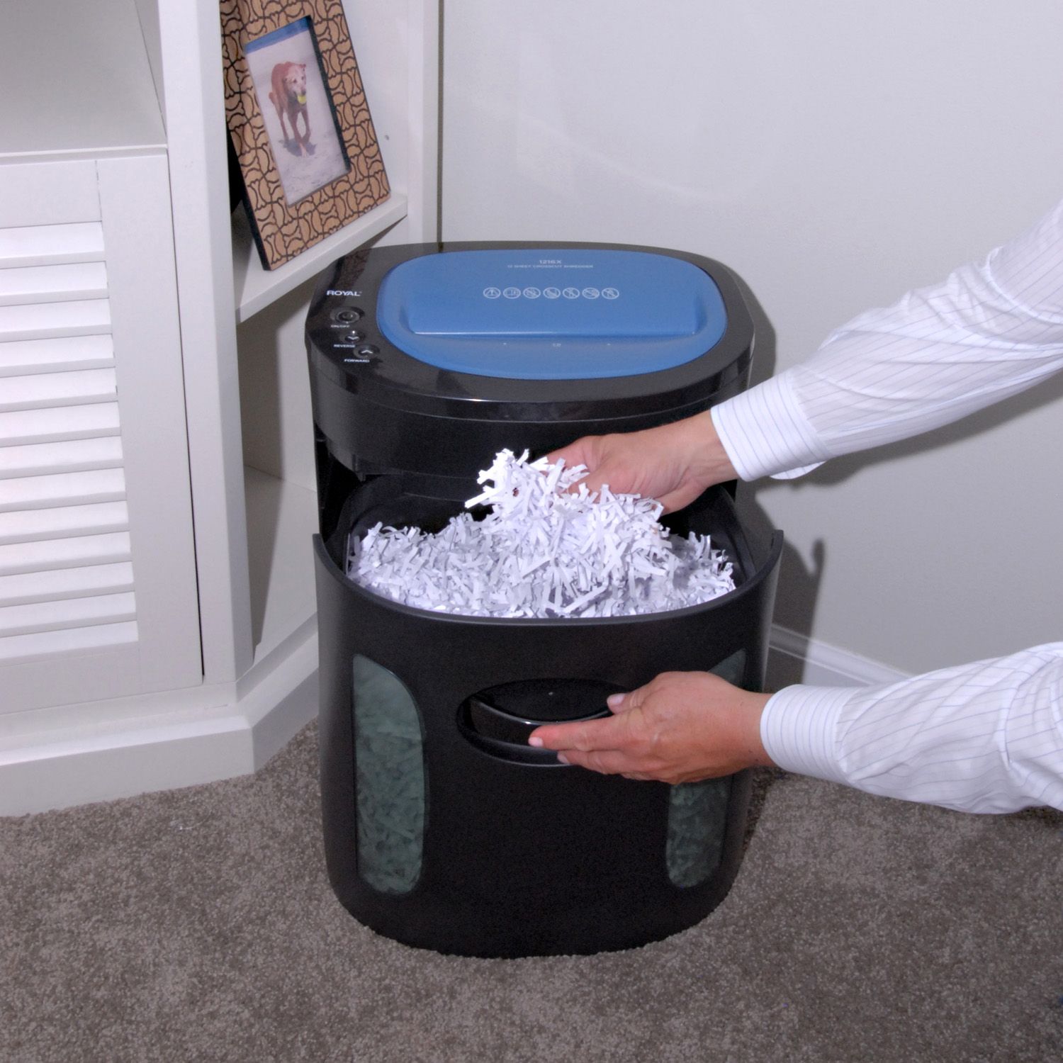 New Royal 12 Sheet Cross Cut Paper Shredder 1216X Heavy Duty Ultra