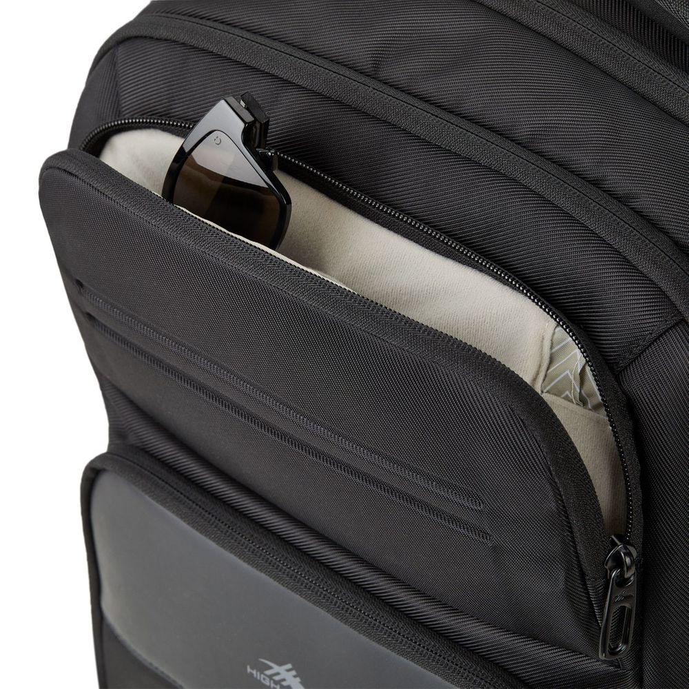 high sierra backpack usb port
