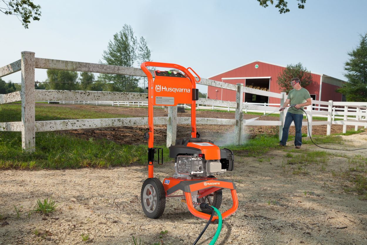 Husqvarna 3100 PSI / 2.5 GPM Gas Pressure Washer, 30' High-Pressure