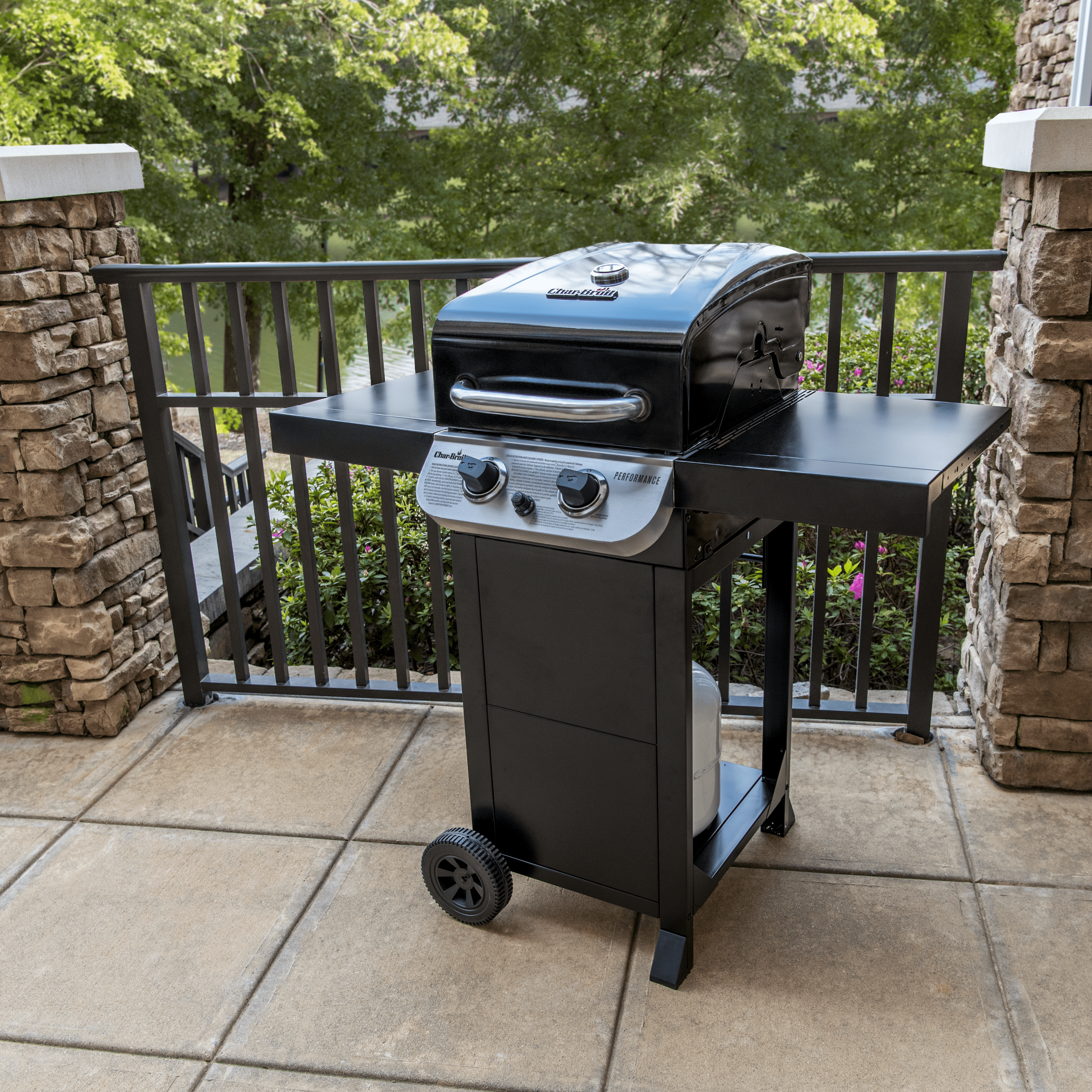 Char Broil Performance 2 Burner Gas Grill