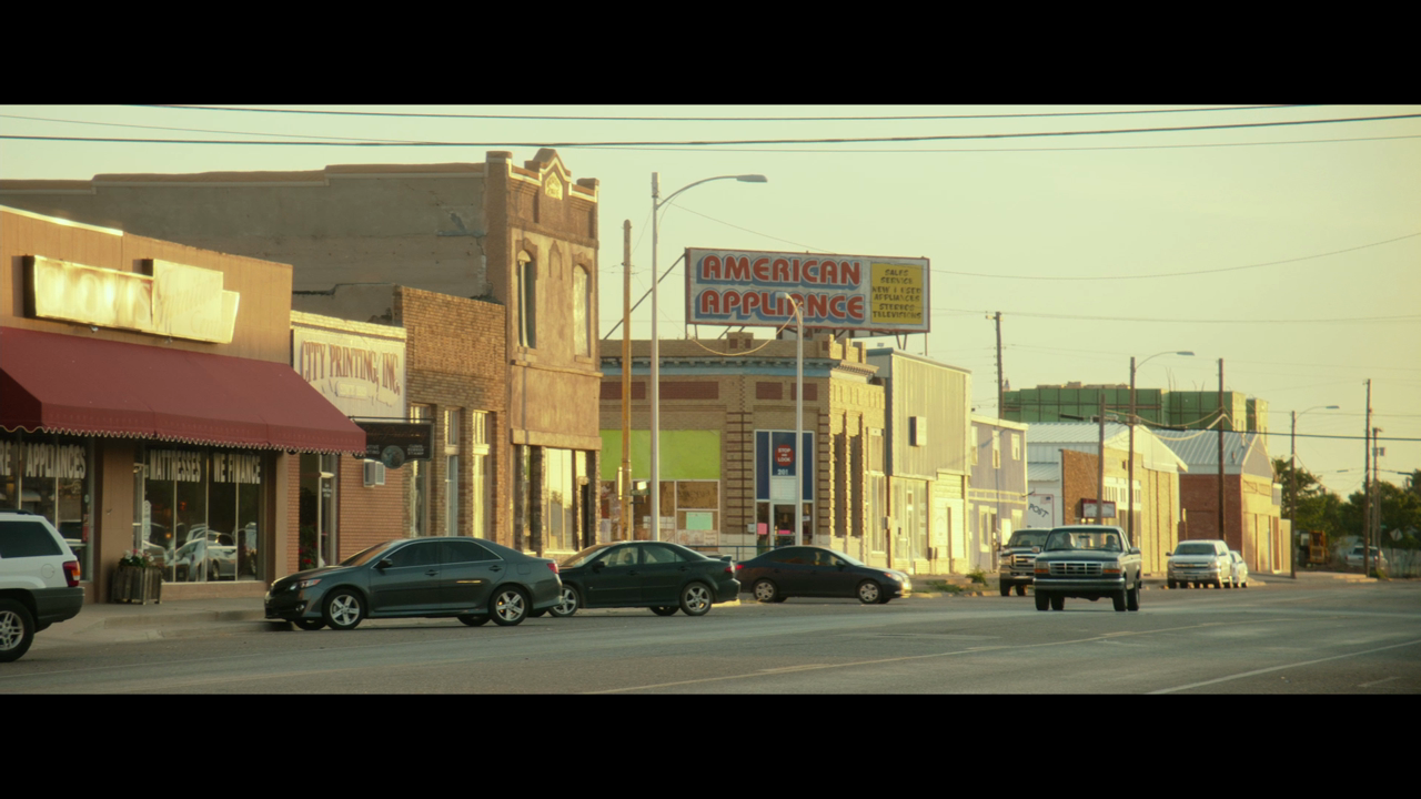 thumbnail video image 2 of Hell or High Water (DVD), 2 of 5